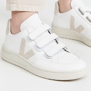 Veja V-Lock Sneakers